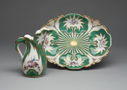 Ewer and Basin (Pot a l'Eau et jatte Feuille d'Eau)