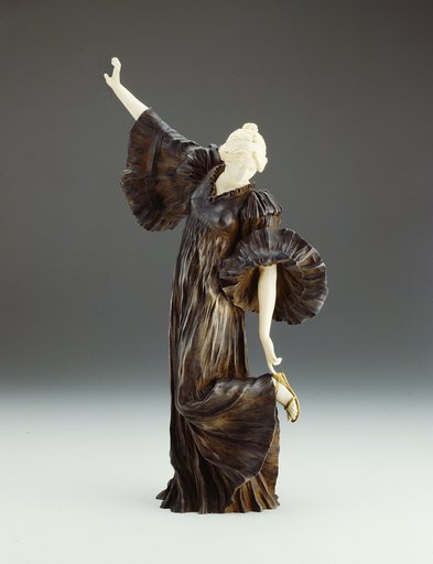 La Cothurne (Tragic Pose from Le Jeu d'escharpe)