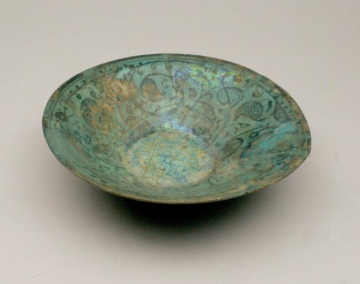 Bowl wih Vegetal Decoration