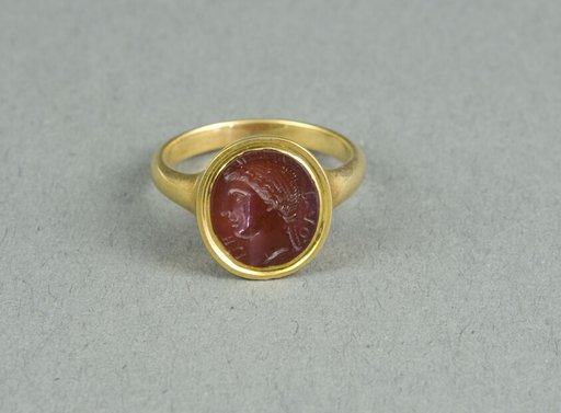 Finger Ring with Intaglio Depicting the Head of a Woman