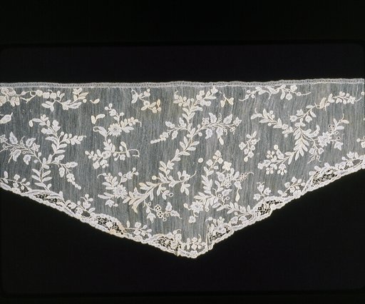 Shaped Sleeve Ruffle (Engageanté)