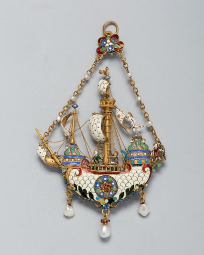 Pendant Shaped as a Ship