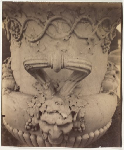 Versailles, Vase (Detail)