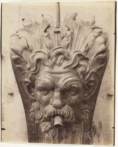 Versailles, Cour de Marbre, Fontaine