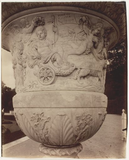 Versailles, Vase