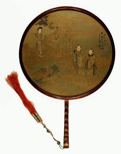 Immortals in Clouds 云中仙人漆柄团扇