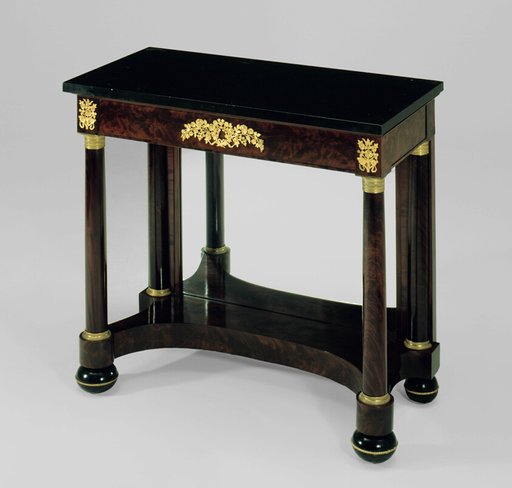 Pier Table