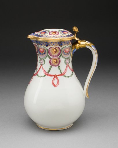 Jug (Pot à l'eau tourné)
