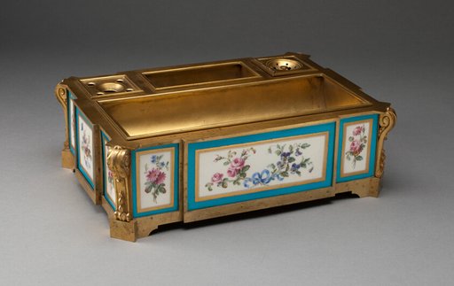 Inkstand