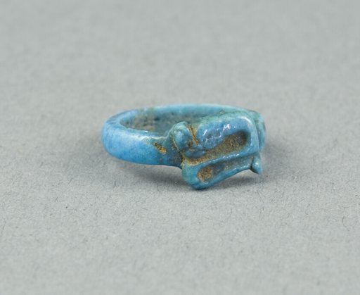 Ring: Figure of Serpent Uto (?)
