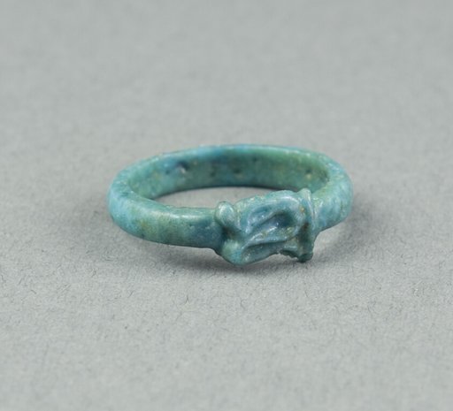 Ring: Figure of Serpent Uto (?)
