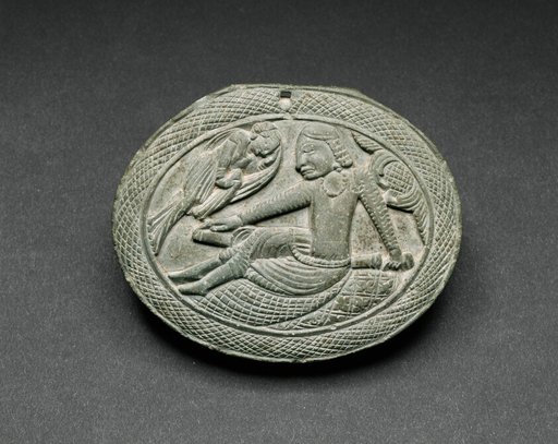 Oval Cosmetic Box Lid with a Man Being Entertained by a Lyrist
