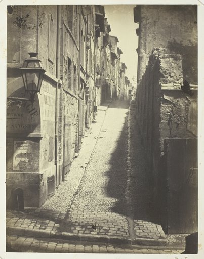 Rue des Grands Carmes, Vue prise de la Rue Ste. Marthe