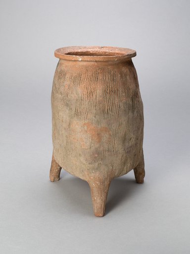 Tripod Vessel