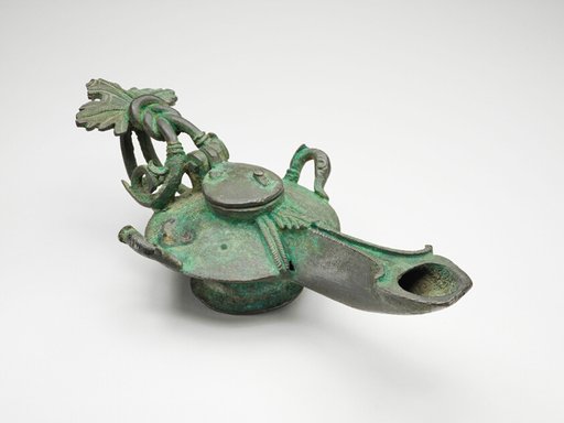 Roman Oil Lamp Found in Sri Lanka