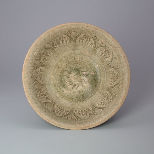 Sawankhalok Ware Stem Bowl with Incised Lotus Petal Design