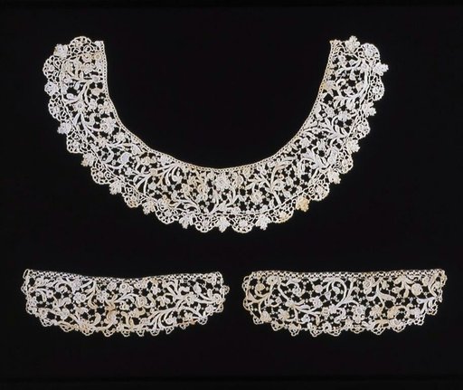 Collar and Cuffs (From a Border)