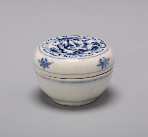 Miniature Covered Box with Knob