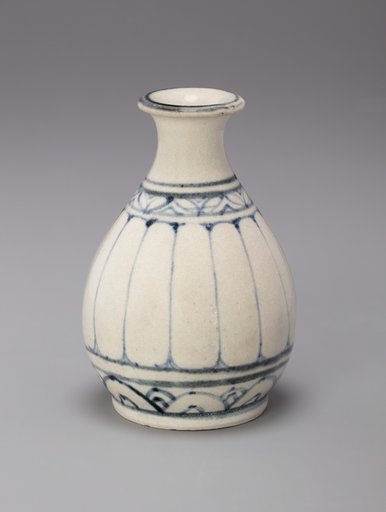 Miniature Pear-Shaped (Yuhuchun) Bottle