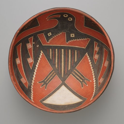 Bowl Depicting a Bird with Outstretched Wings