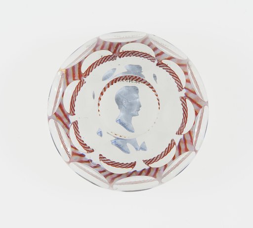 Paperweight