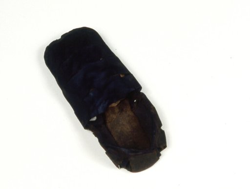 Shoe
