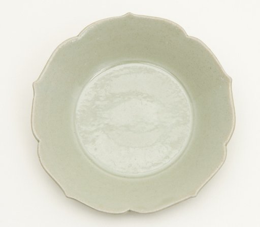 Pair of Foliate-Rimmed Dish