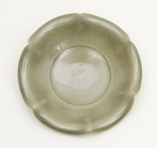 Dish with Inverted Petal-Lobed Rim