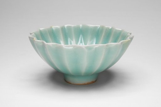 Fluted Bowl