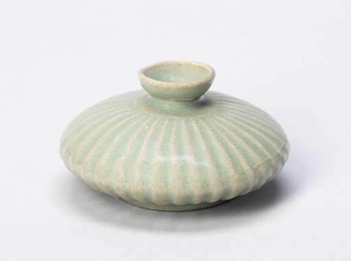 Lobed Jar