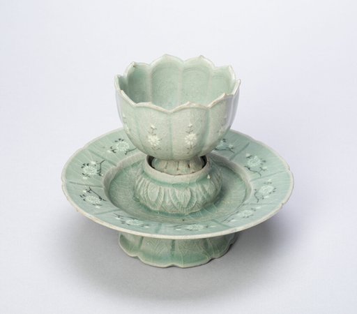 Lobed Cup and Stand with Chrysanthemum Motif