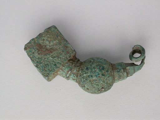Bow Fibula