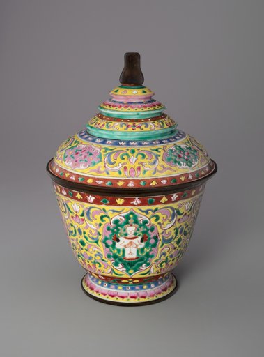 Bencharong (Five-Colored) Ware, Jar with Tiered Cover
