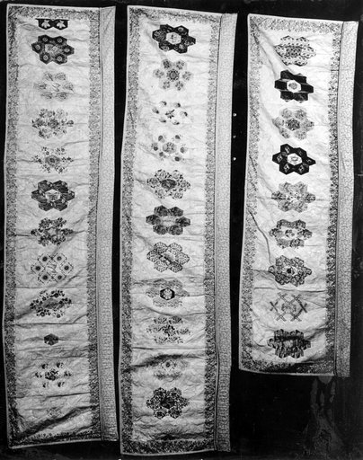 Curtain