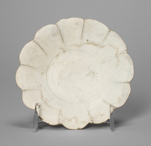 Saucer-Shaped Dish with Fluted Rim