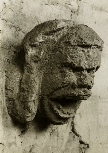 Ely Cathedral: Head in South Nave Triforium