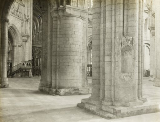 Ely Cathedral: Nave and Octagon, to Choir