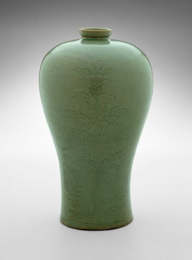 Plum Vase (Maebyeong) with Lotus Motif