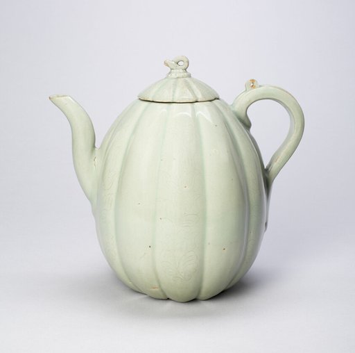 Melon-Shaped Ewer with Floral Motif