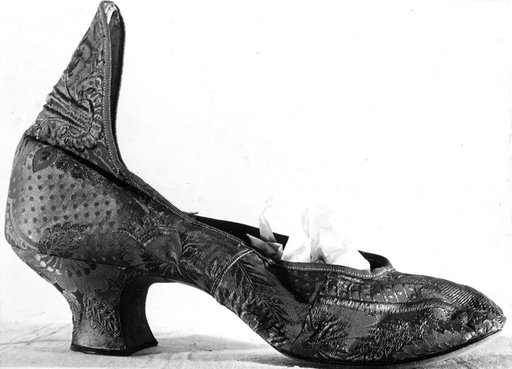 Shoe (Single)