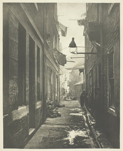 Close No. 80 High Street