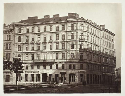 Rudolfs Platz No. 6, Zinshaus des Freyherrn J. von Mayer