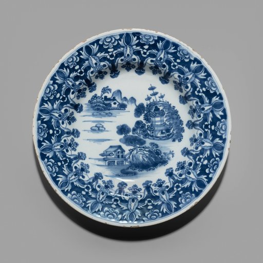 Plate in the Three Chinese Houses Pattern