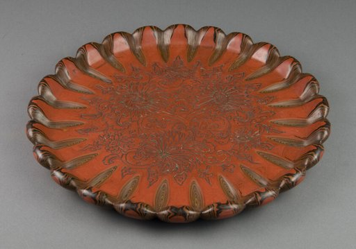 Tray with Chrysanthemum Design