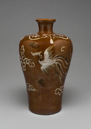 Bottle-Shaped Vase (Meiping) with Phoenixes amid Clouds