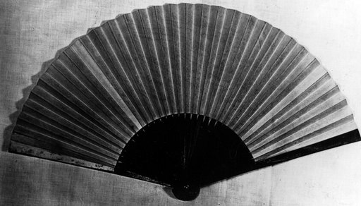 Fan (Military or Battle)