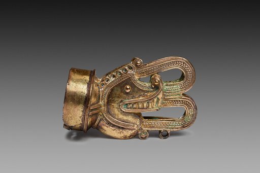 Labret in the Form of a Saurian Head