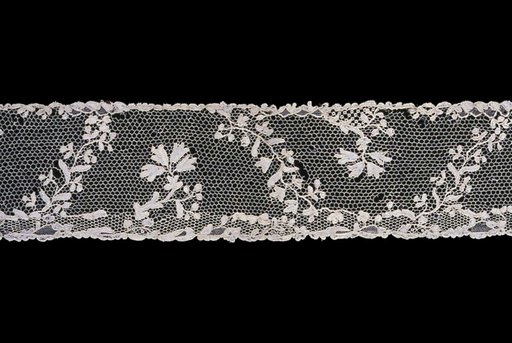 Two Fragments (Border)