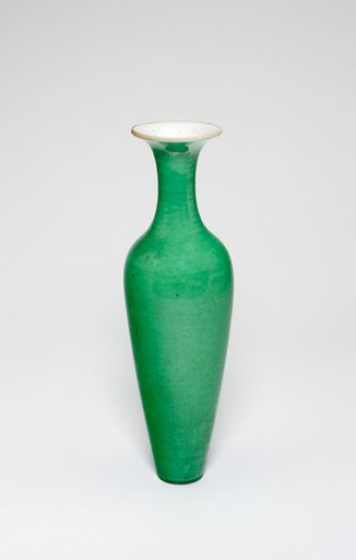 Amphora-Shaped Vase (Liuyeping)
