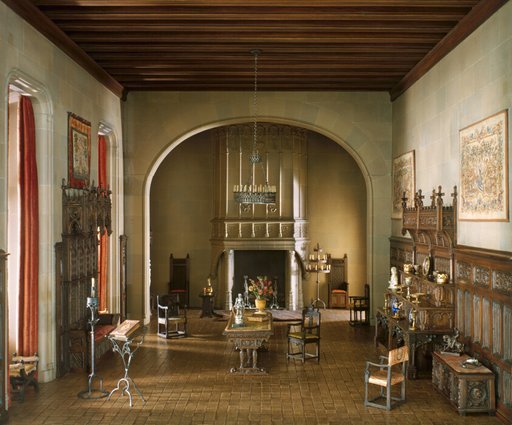 E-16: French Hall of the Louis XII Period, c. 1500